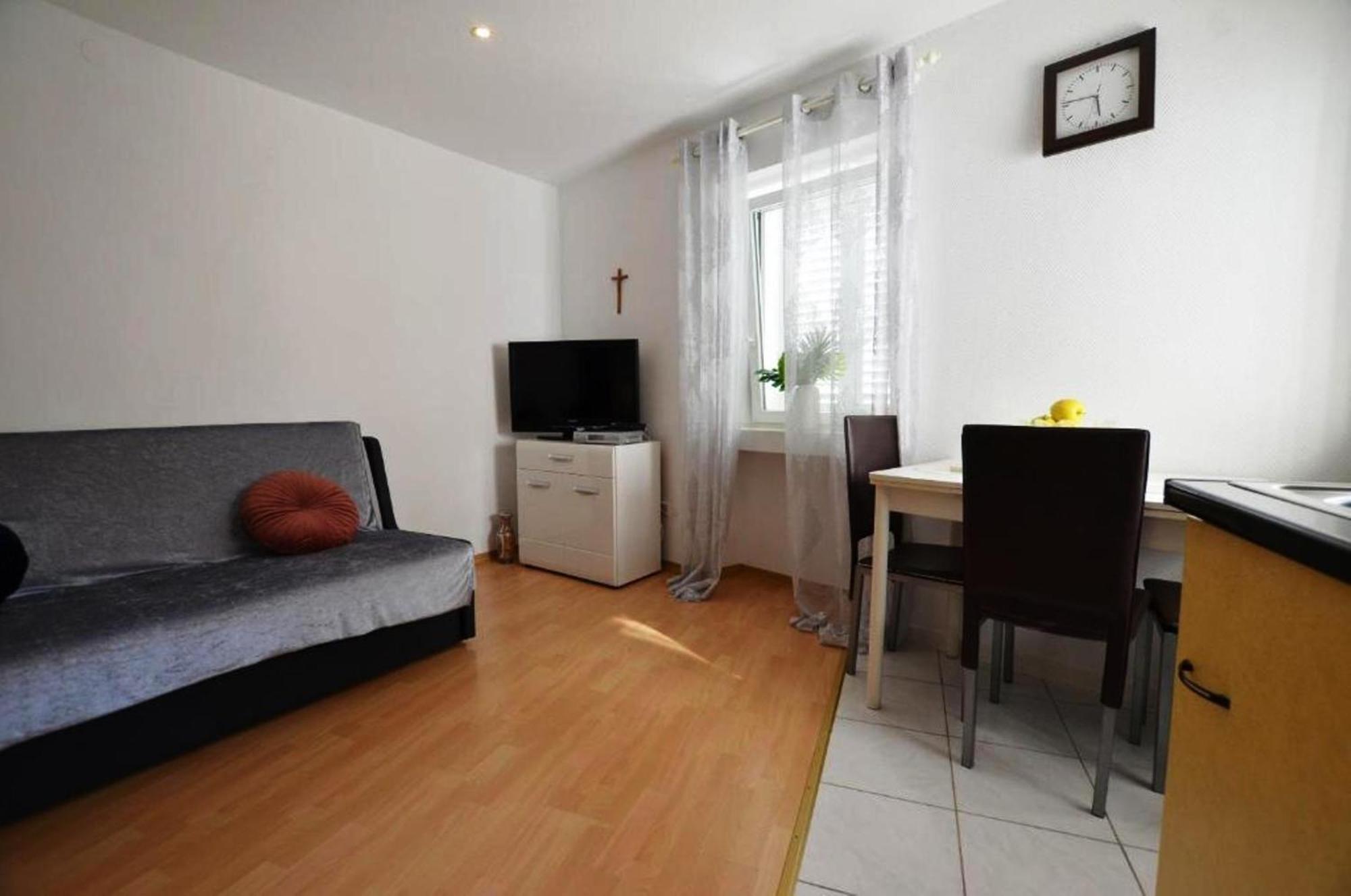 Excelsior Apartments Ρόβινι Εξωτερικό φωτογραφία