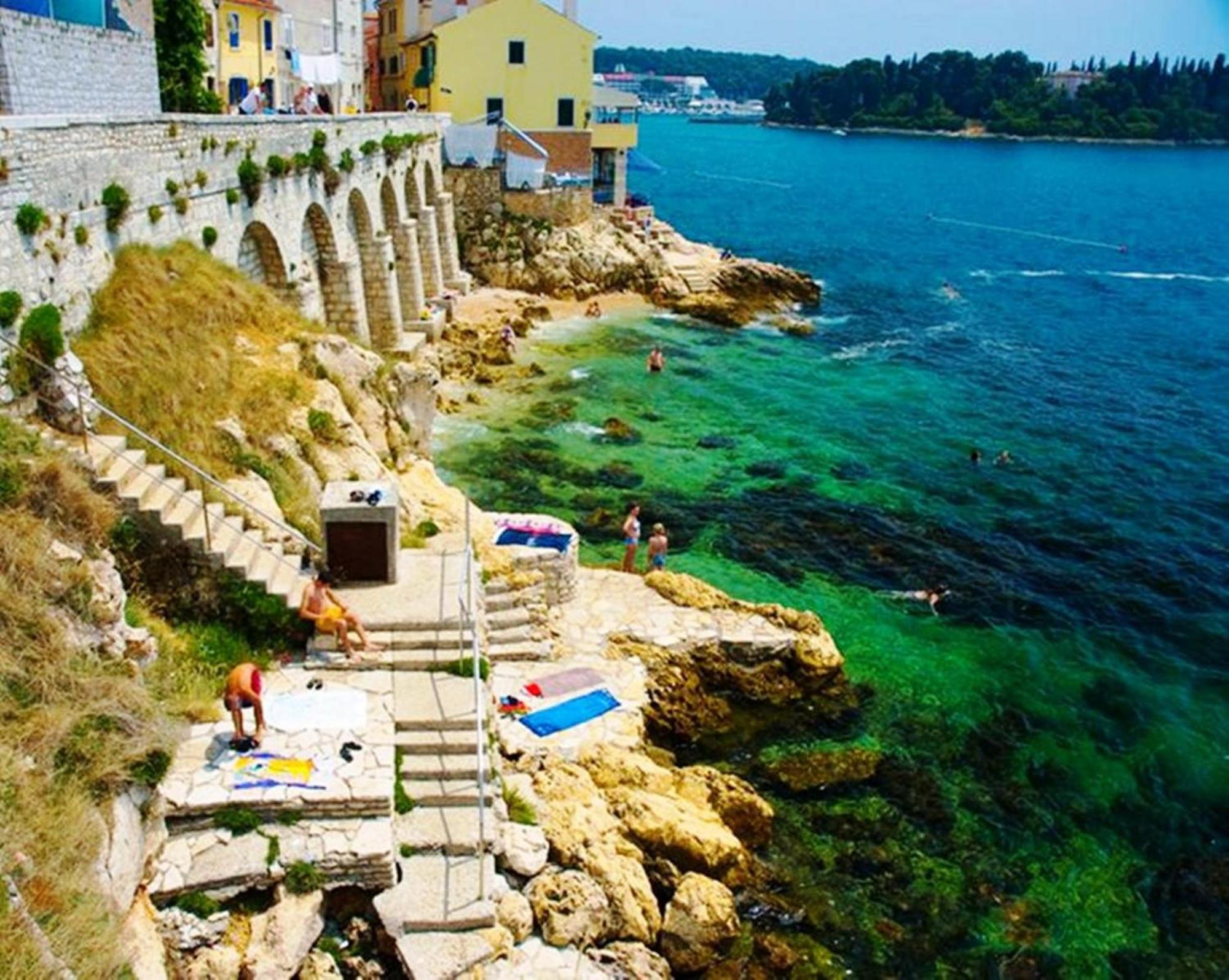 Excelsior Apartments Ρόβινι Εξωτερικό φωτογραφία
