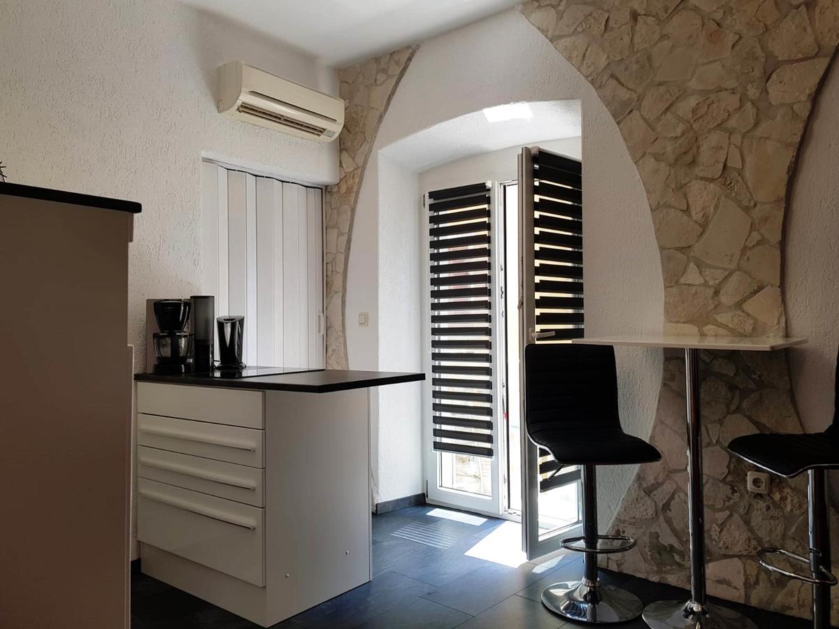 Excelsior Apartments Ρόβινι Εξωτερικό φωτογραφία