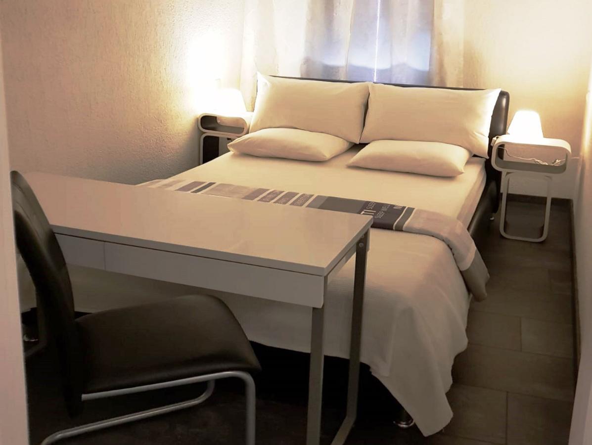 Excelsior Apartments Ρόβινι Εξωτερικό φωτογραφία