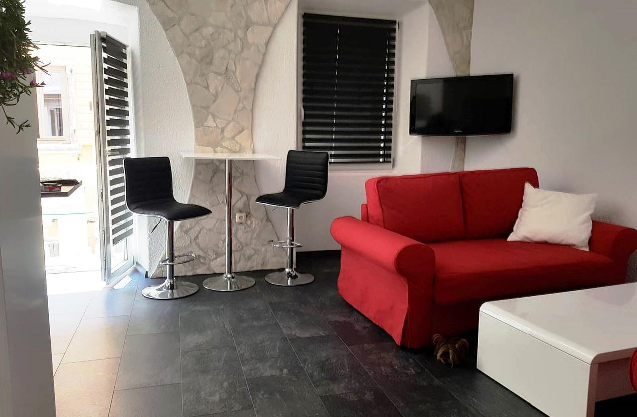 Excelsior Apartments Ρόβινι Εξωτερικό φωτογραφία