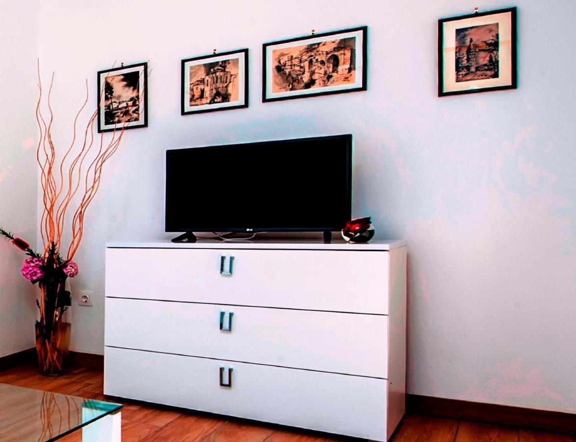 Excelsior Apartments Ρόβινι Εξωτερικό φωτογραφία